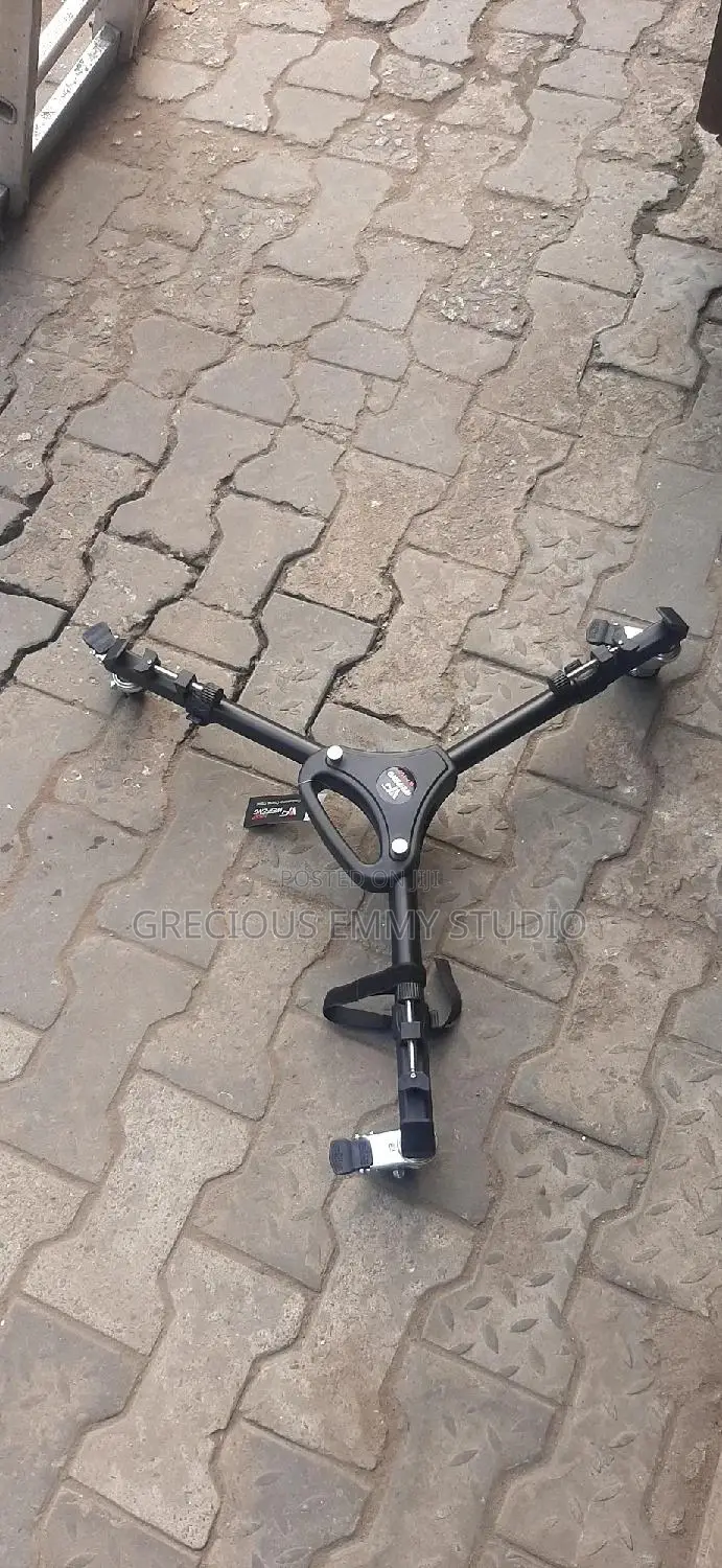 Tripod Dolly