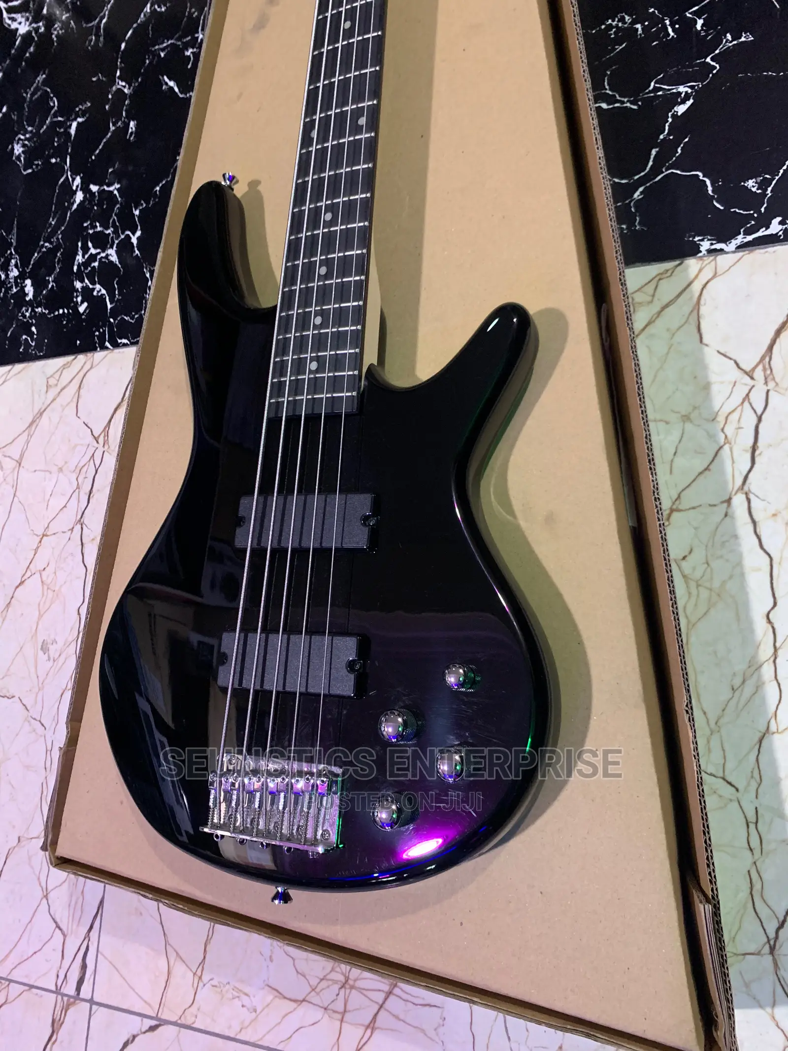 Ibanez GSR 205 Bk Five String Bass Guitar