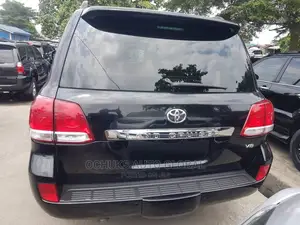 Toyota Land Cruiser 4.5 V8 GXR 2013 Black