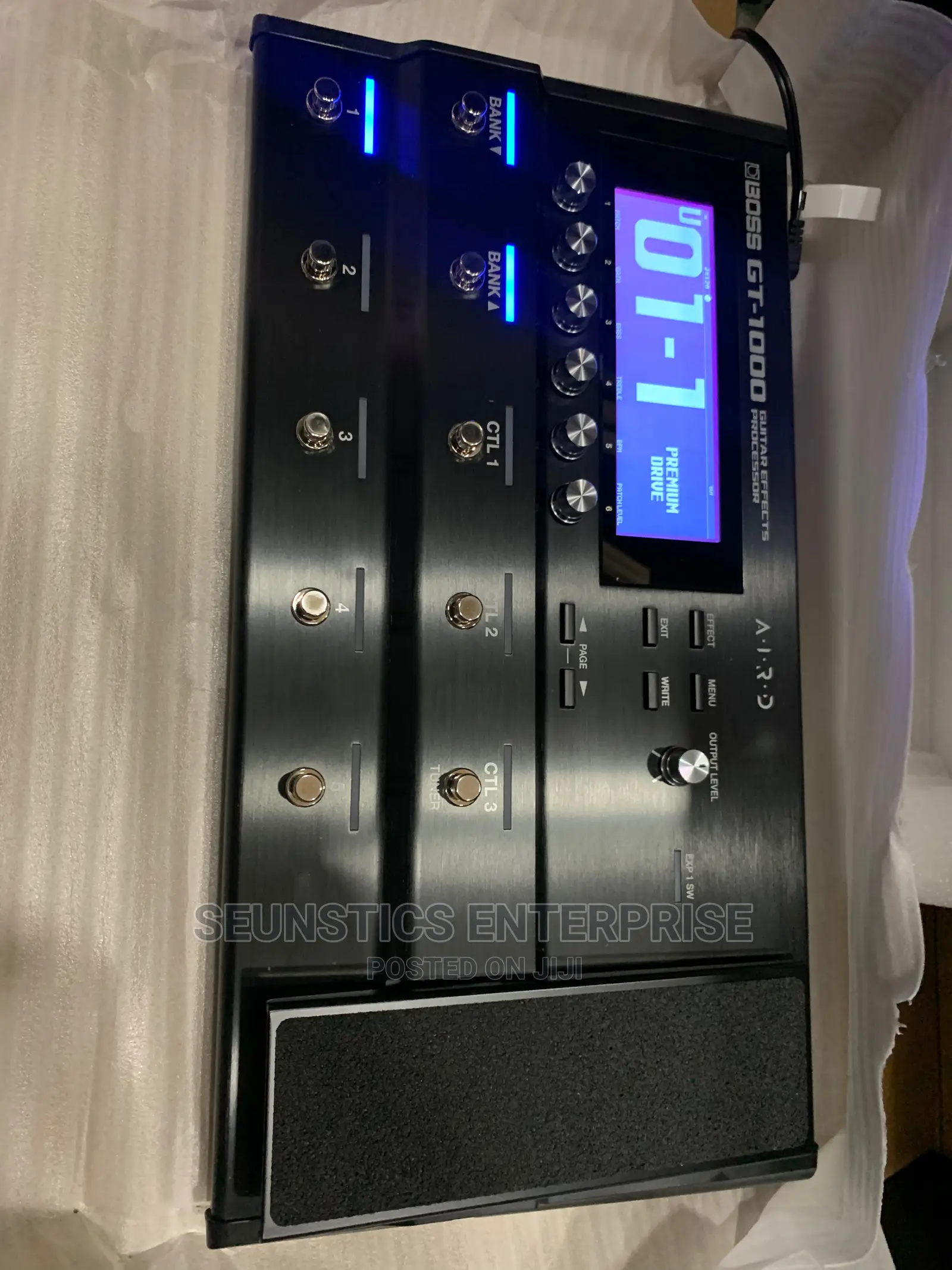 Quality Boss GT 1000 Guitar Effects Processor (AIRD)