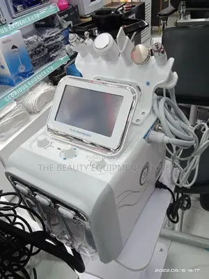 Hydra Facial Machine