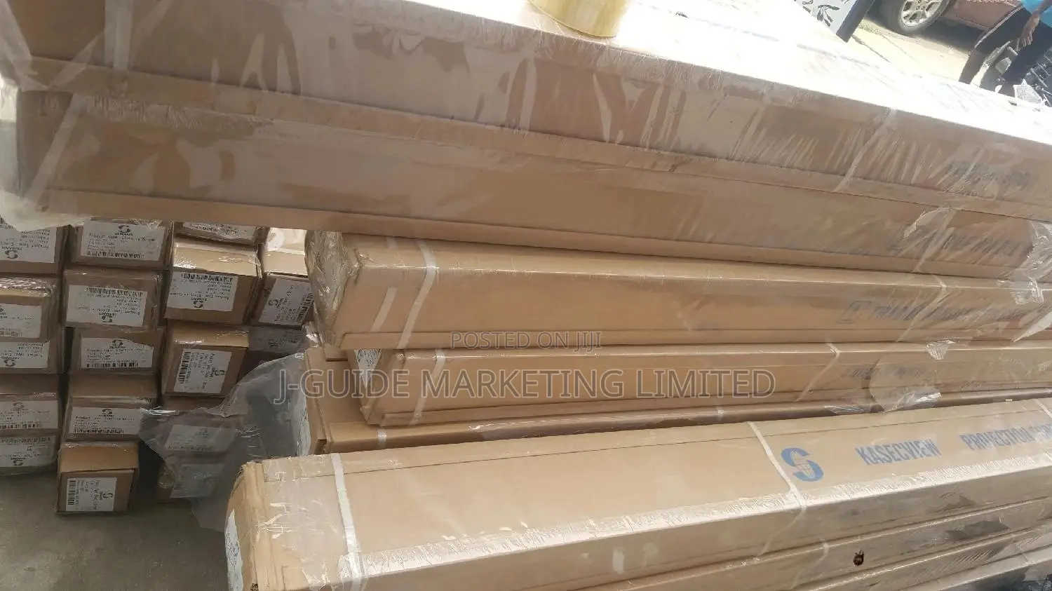 Electrical (Motorize) /Manual Projection Screen