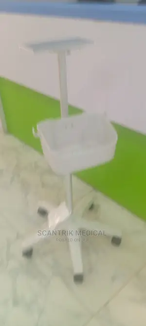 Medical Adjustable Tray Medical Monitor Trolley