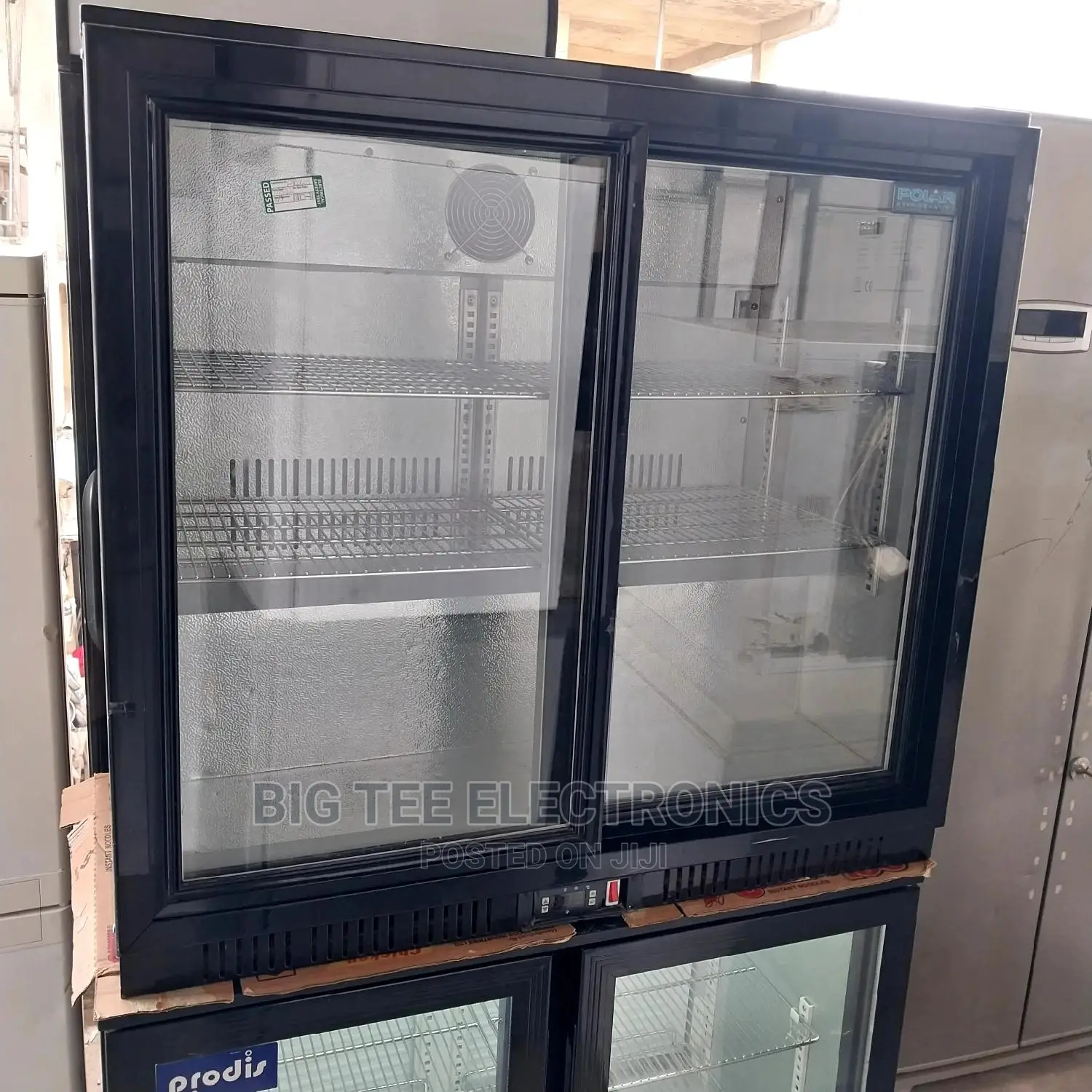 Underbar Wine Chiller Display Fridge