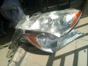 Hyundai Genesis 2008 Headlight