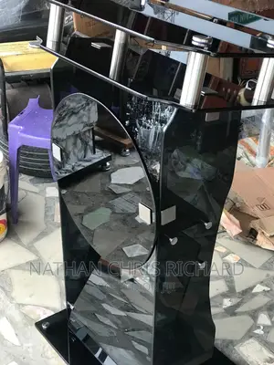 High Quality Stock Glass Pulpit