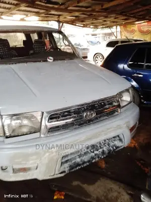 4runner 2000 Windscreen LFW