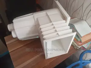 Pool Skimmer