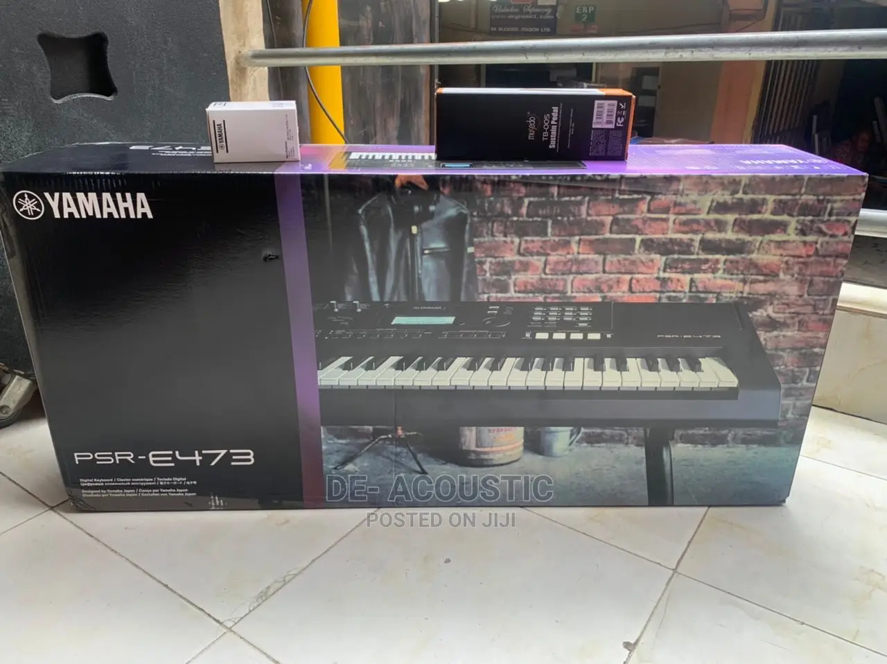 Yamaha PSR E473 Keyboard