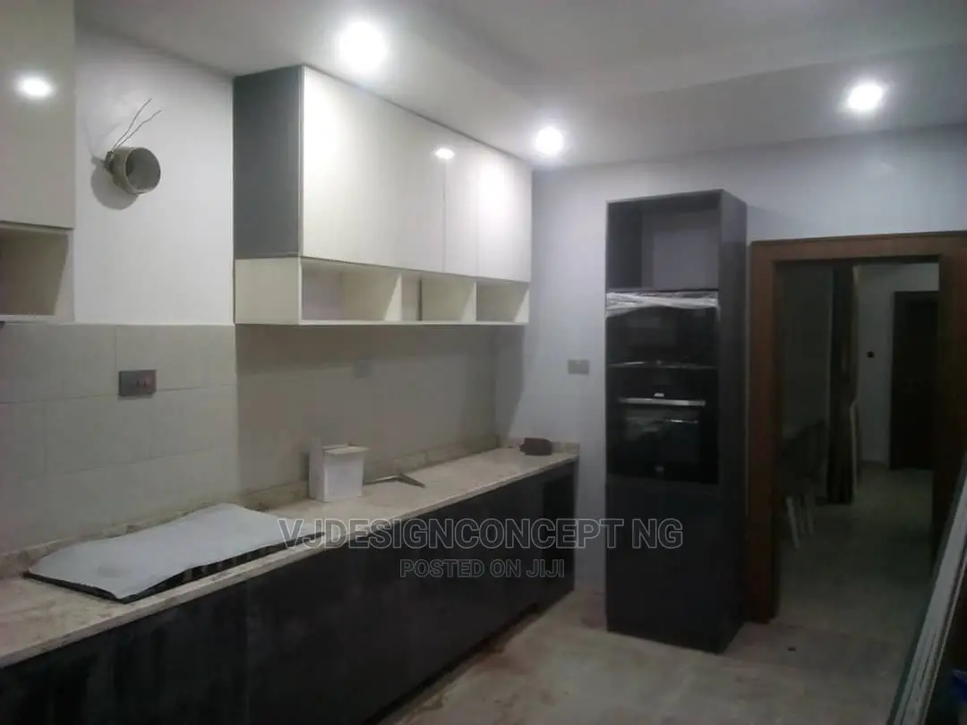 Kitchen 2.1x2.2x0.6