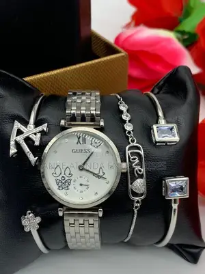 Photo - Gues Chain for Woman