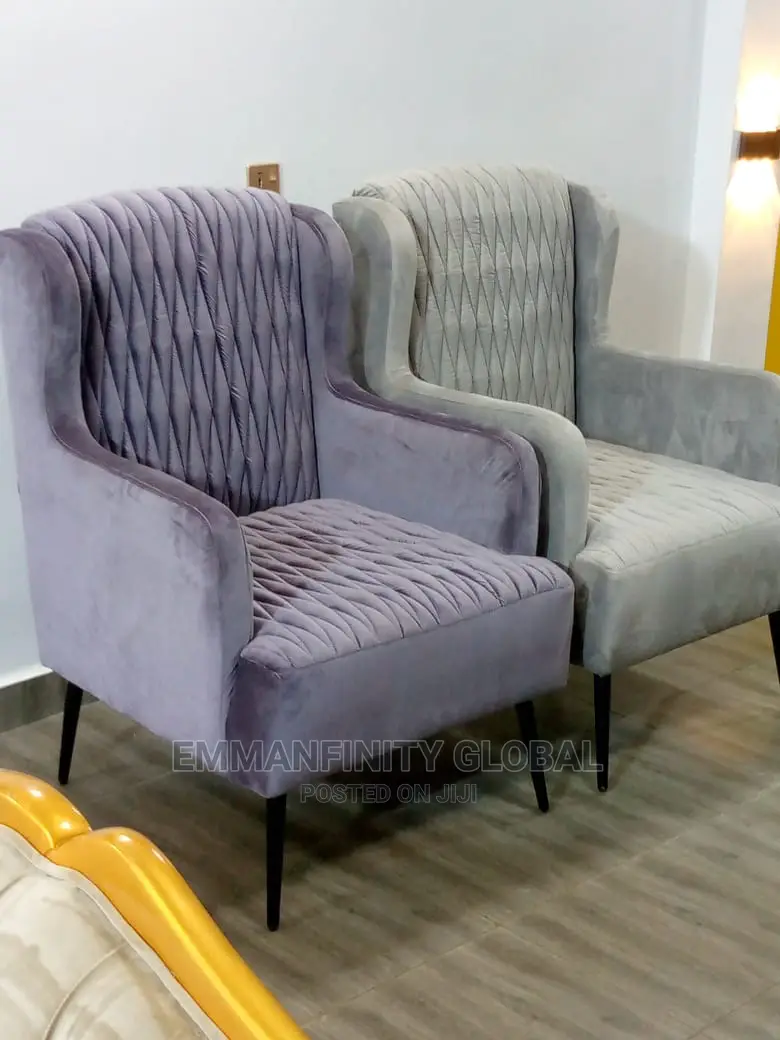 Single Sofa's