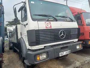 Mercedes 1717 25feet 10bolts
