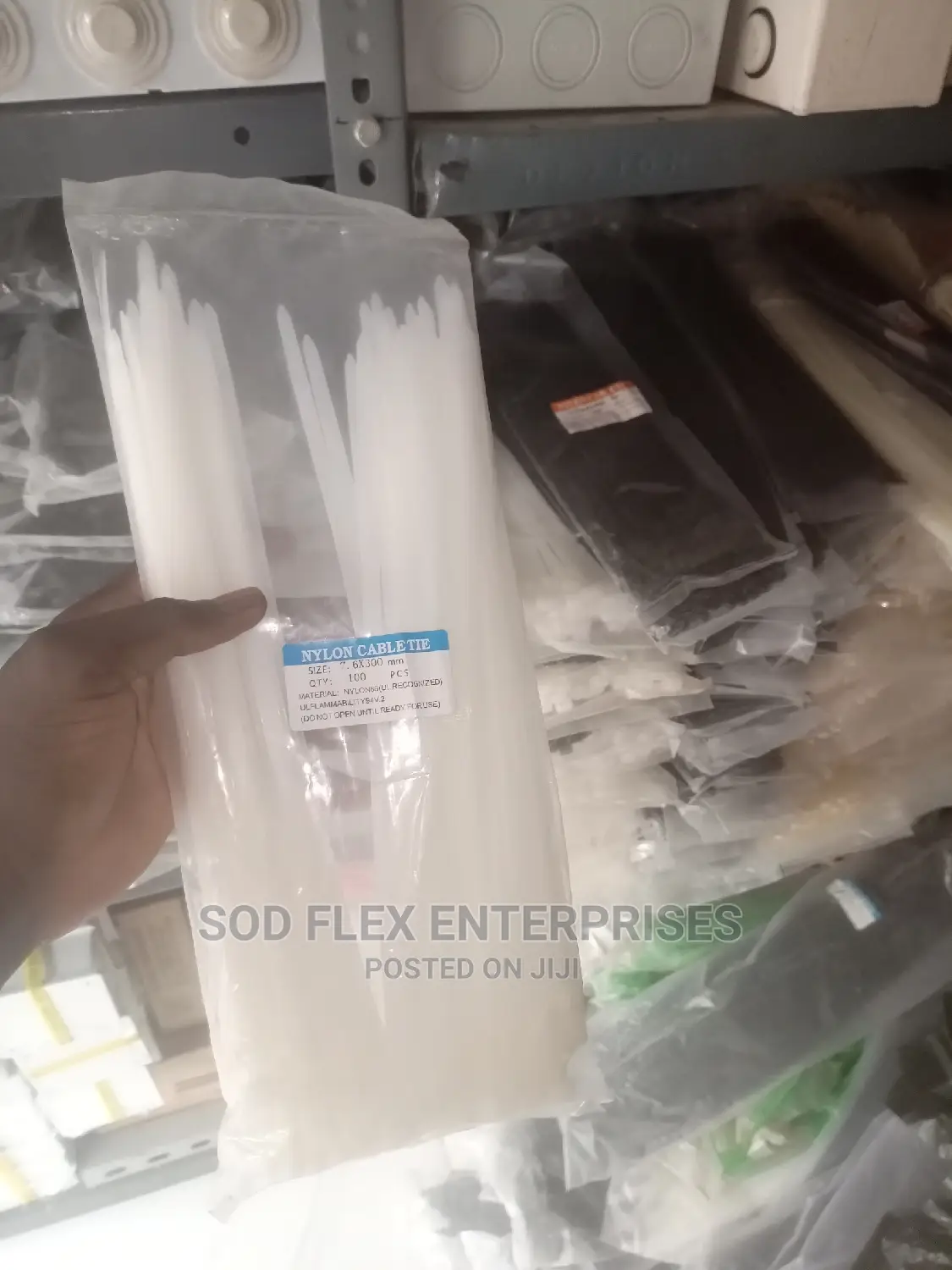 7.6x300 Cable Tie