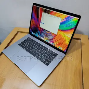 Laptop Apple MacBook Pro 2018 16GB Intel Core I7 SSD 512GB