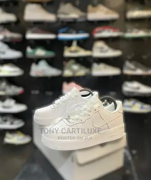 Nike Air Force 1