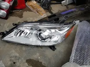 Head Lamp Sienna 2012