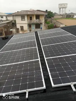 5kva Inverter 4 220ah Battery 8 300w Solar Panels