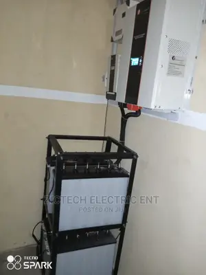 5kva Inverter 4 220ah Battery 8 300w Solar Panels