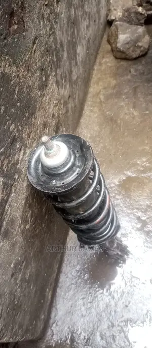 Front Shock Nissan Almera 2012