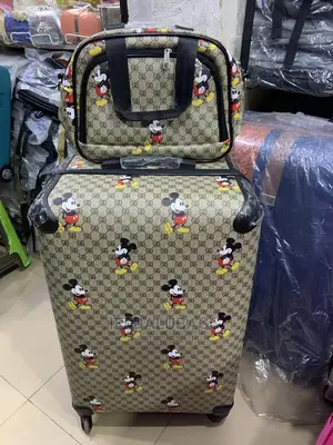 Big Size Designers Traveling Luggage With a Kit
