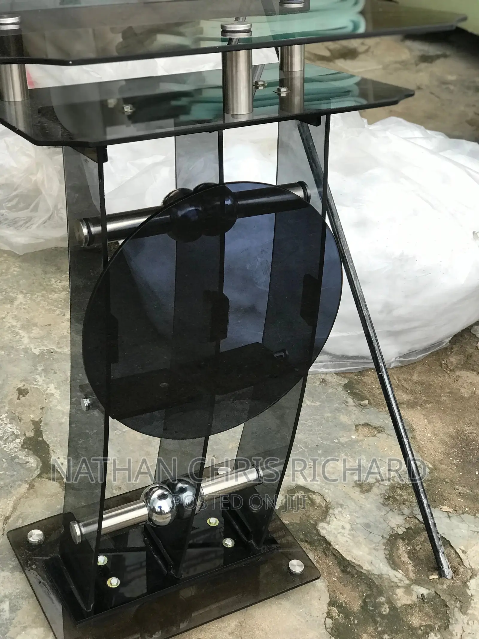High Quality Glass Pulpit