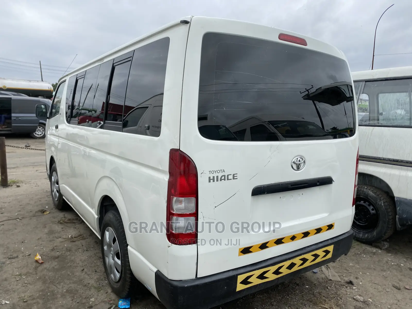 Toyota HiAce 2009 White