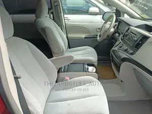 Toyota Sienna LE 7 Passenger 2011 Red