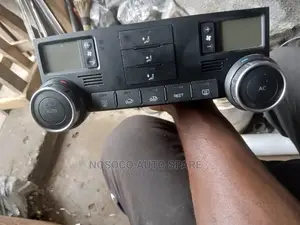 AC Switch Touareg 2010