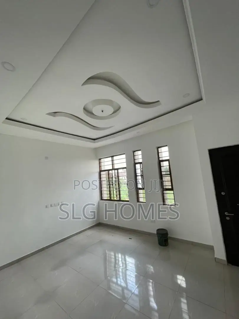 Pop Ceiling and Wall Screeding