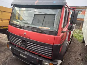 Mercedes 814 Red 6bolts 7tonnes