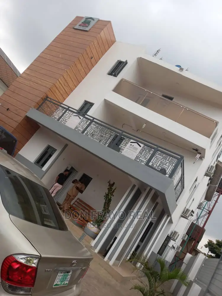 1 Room Self Con Short Let Within University Ibadan