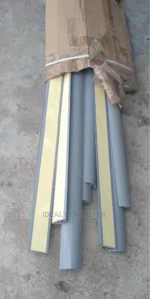 2m Floor Trunking