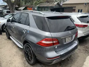 Mercedes-Benz M Class ML350 4dr SUV (3.5L 6cyl 7A) 2015 Gray