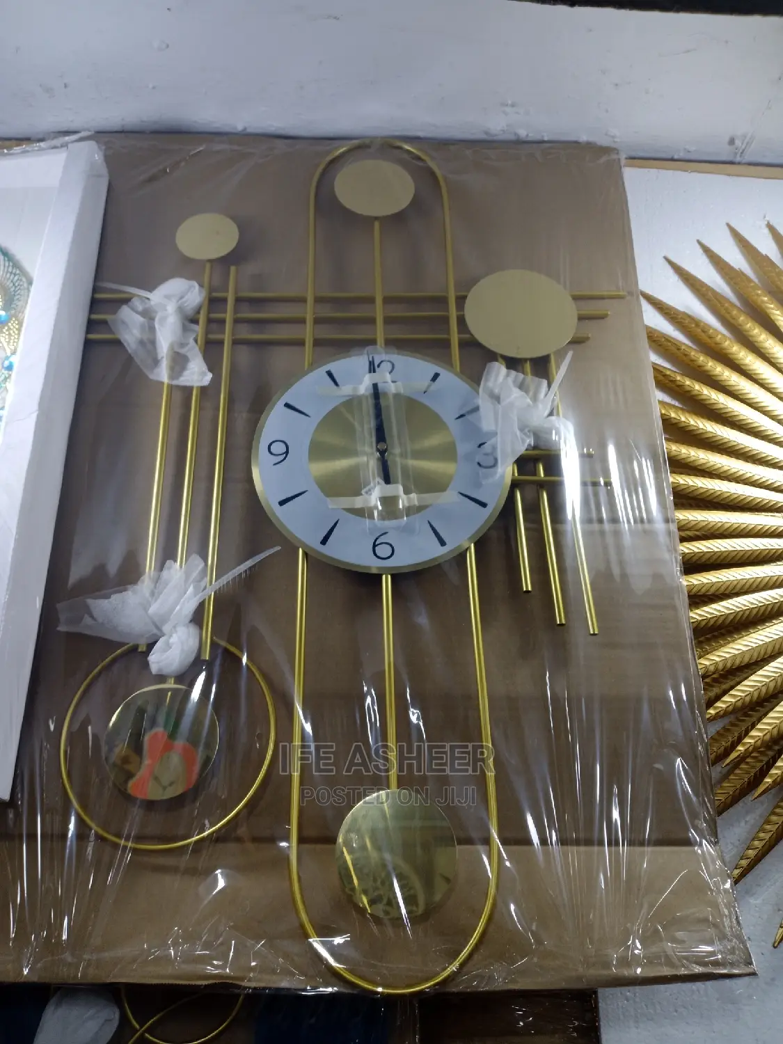 Exotic and Classy Wall Clock - Gold