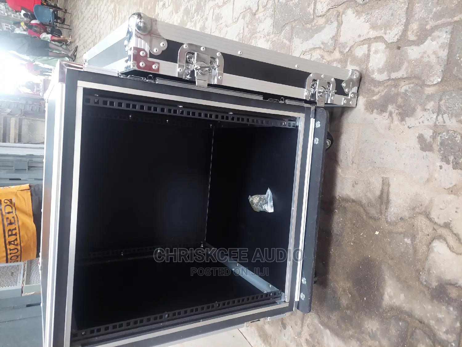 Amplifier Rack 12U Wood Body