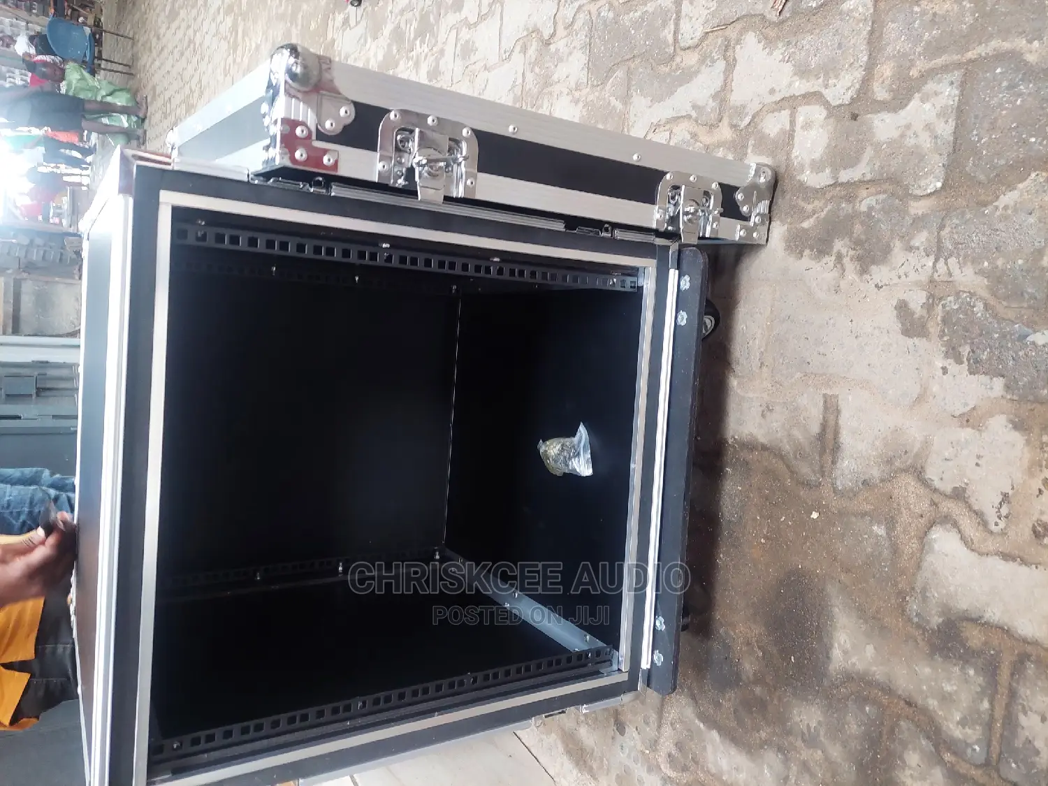 Amplifier Rack 12U Wood Body