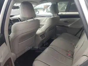 Toyota Venza AWD 2011 White