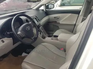 Toyota Venza AWD 2011 White