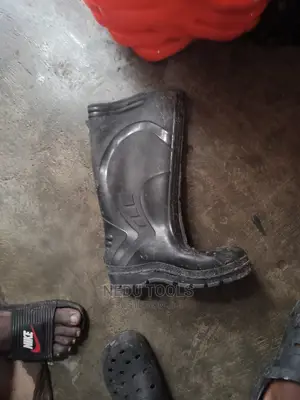 Black Rainboat