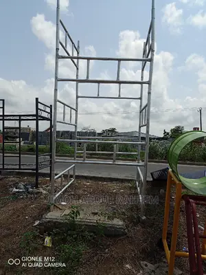 Strong Reliable Mobile Iron Scaffolding