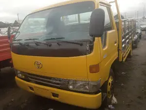 Toyota Dyna 400