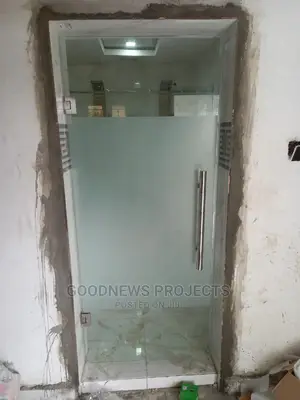 Frameless Hinge Glass Door With Half Frosted