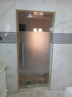 Frameless Hinge Glass Door With Half Frosted