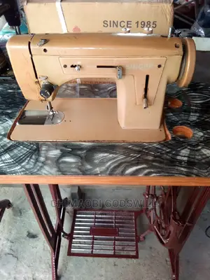 Complete Zig Zag Sewing Machin