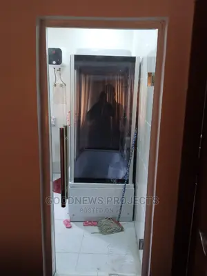10mm Tempered Toilet Glass Door