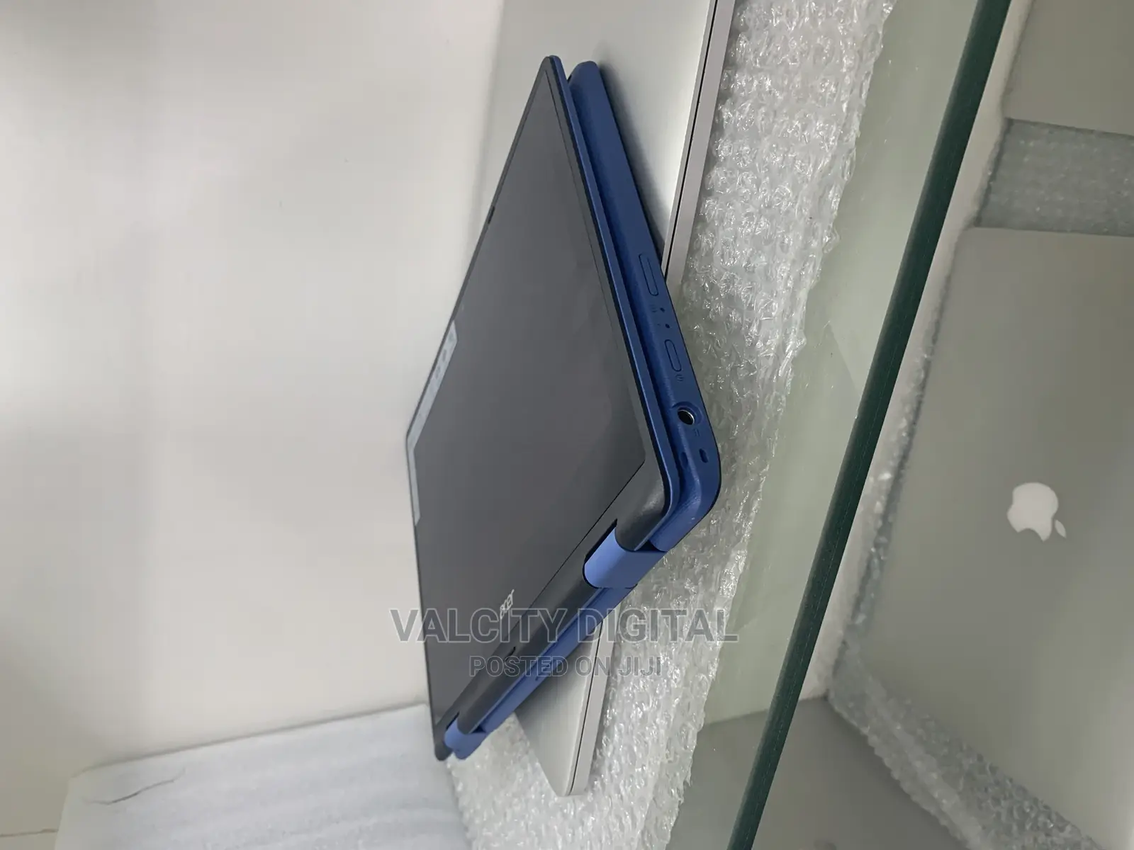Laptop Acer Aspire R3-131T 4GB Intel Celeron SSD 60GB