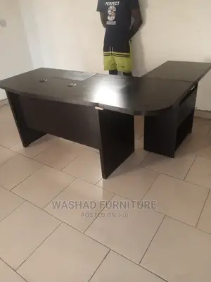 Corner Table