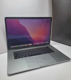 Laptop Apple MacBook Pro 2017 16GB Intel Core i7 SSD 1T