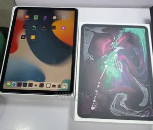 Apple iPad Pro 11 (2018) 256 GB Gray